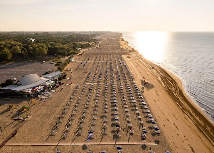 Family Friendly Getaway With Pool-beahost * 比比翁