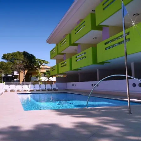 Family Friendly Getaway With Pool-beahost * Bibione