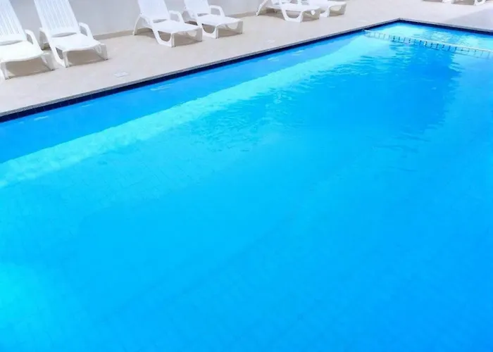 Family Friendly Getaway With Pool-beahost * 비비오네