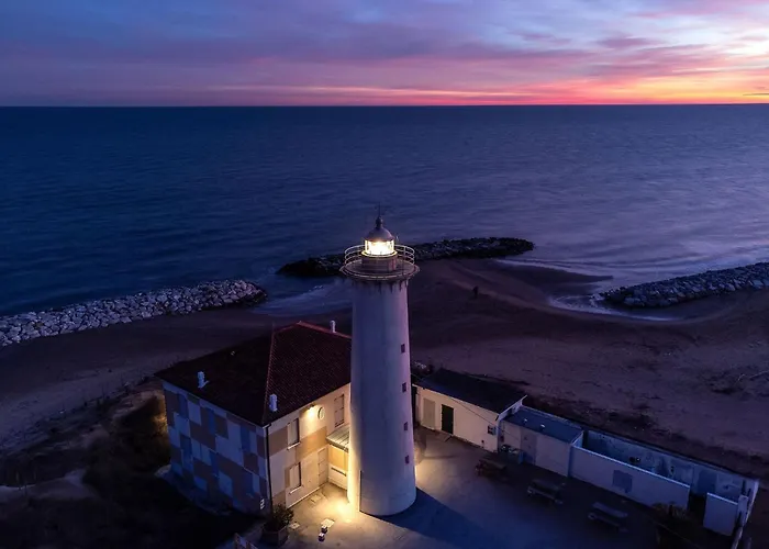 Family Friendly Getaway With Pool-beahost *